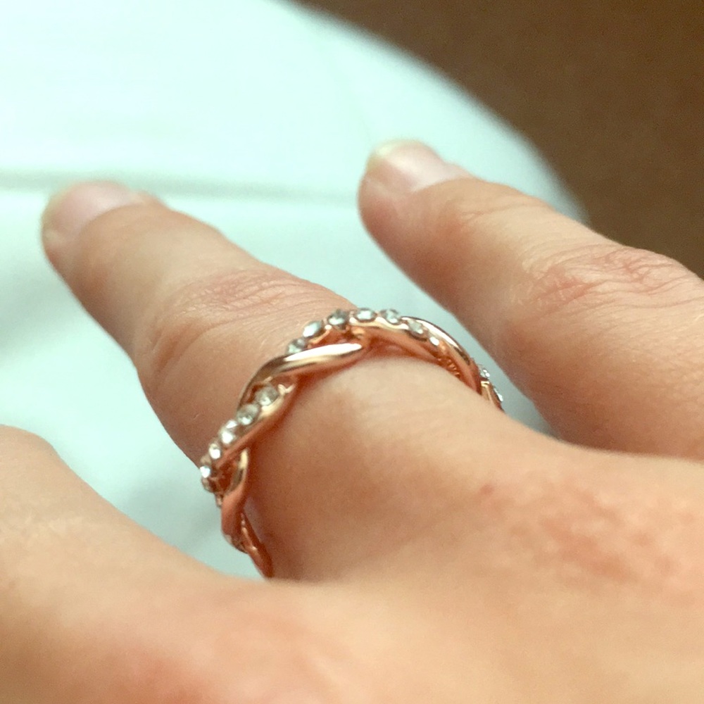 Rose Gold- Crystal Twist Ring